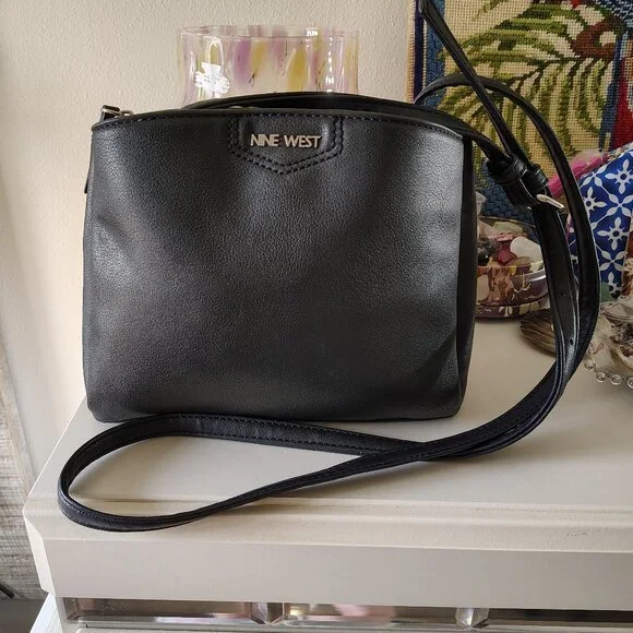 NINE WEST Purse Faux Black Leather Tri Compartment Compact Crossbody Bag - Picture 2 of 14